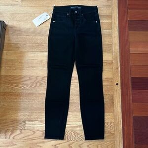 Veronica Beard 
Black Skinny Jeans - Veronica Beard - Size 23